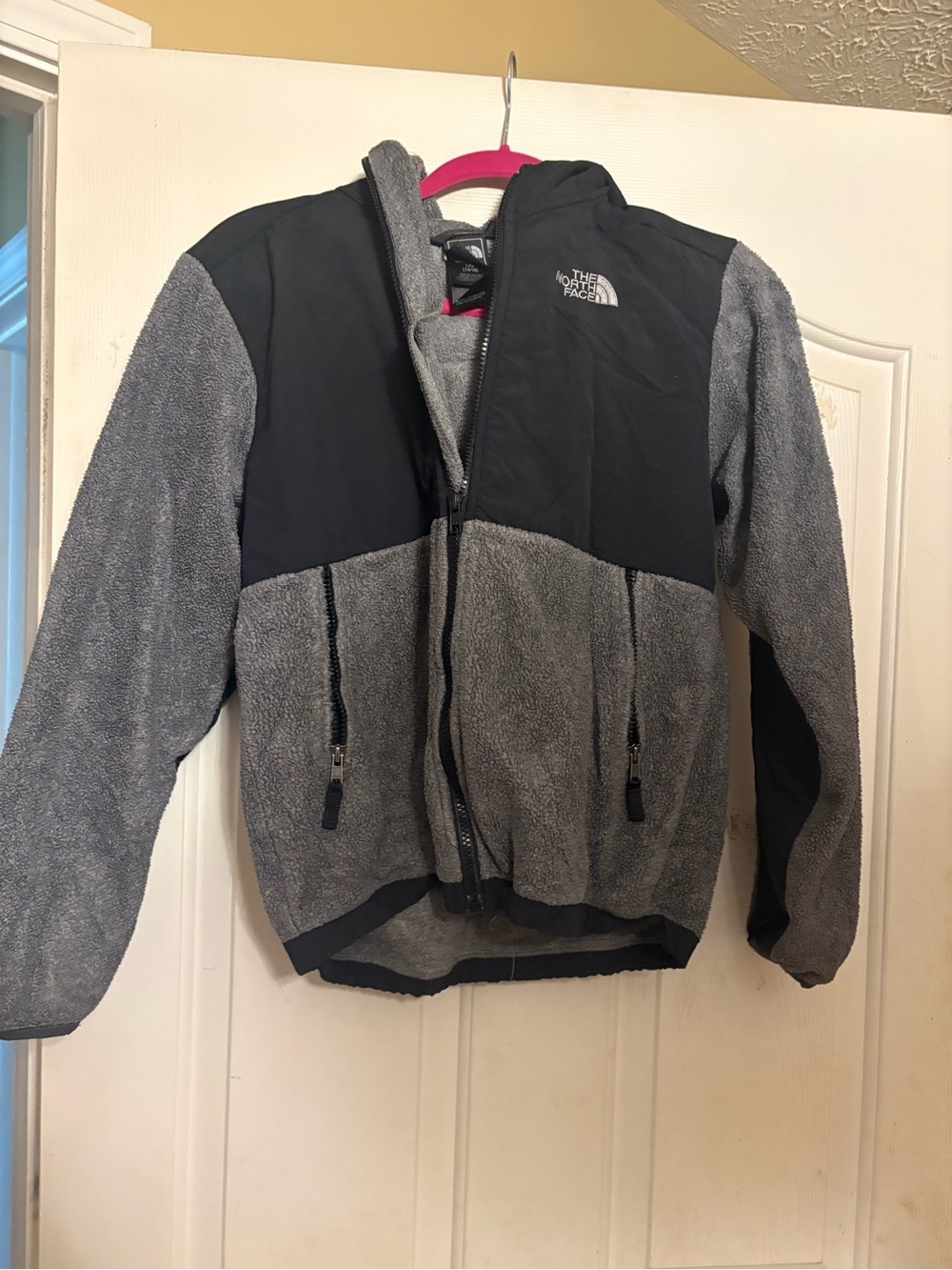 The North Face kids Gray and Black Glacier Fleece Jacket